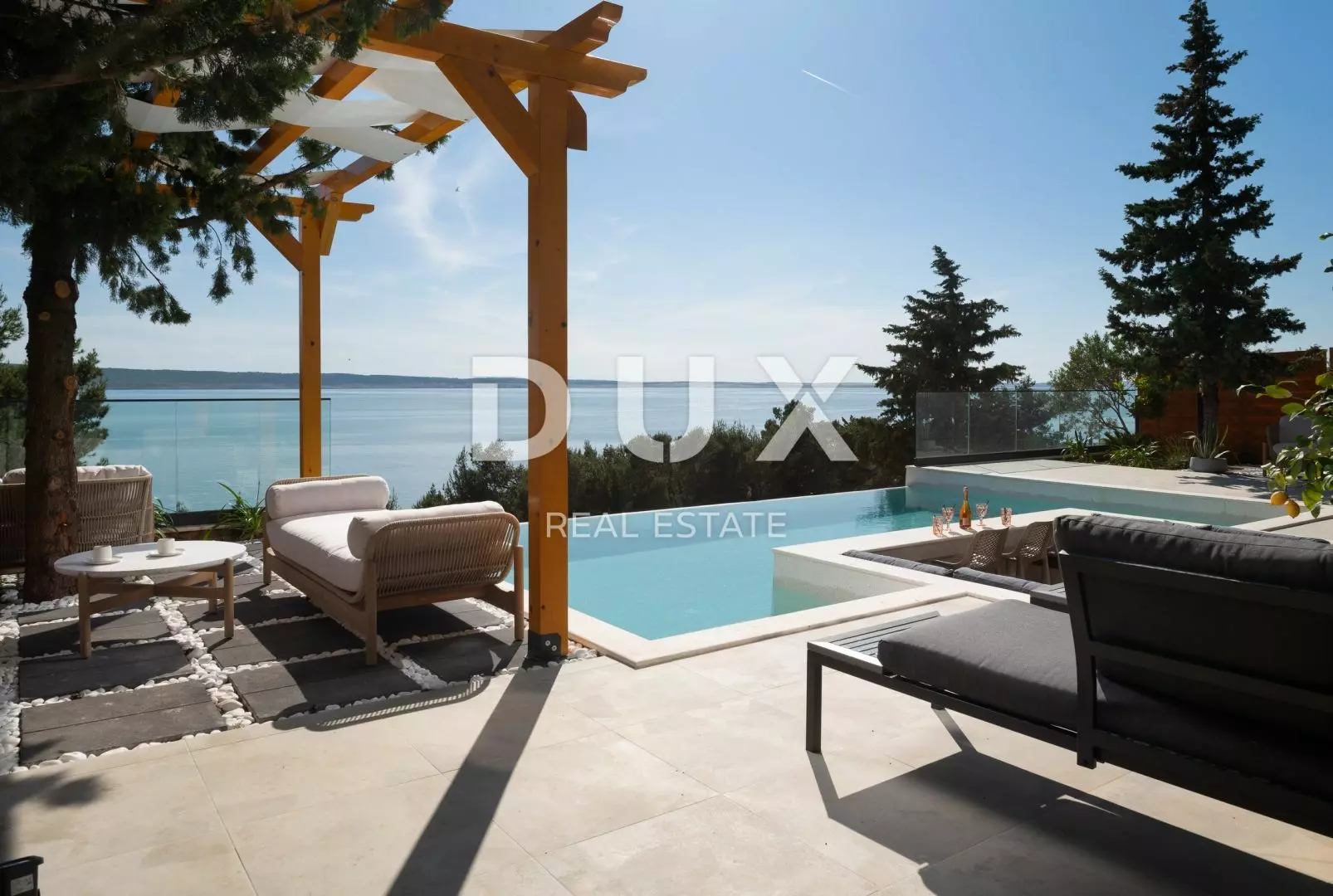 6-bedroom Villa In Starigrad, Croatia (250 M²)