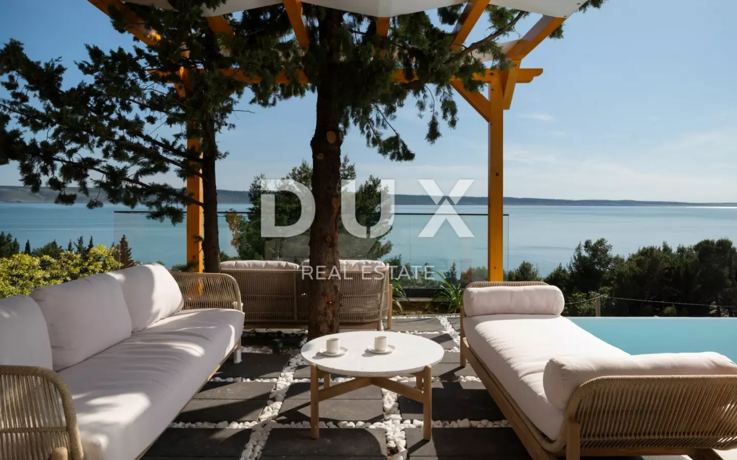 6-bedroom Villa In Starigrad, Croatia (250 M²)