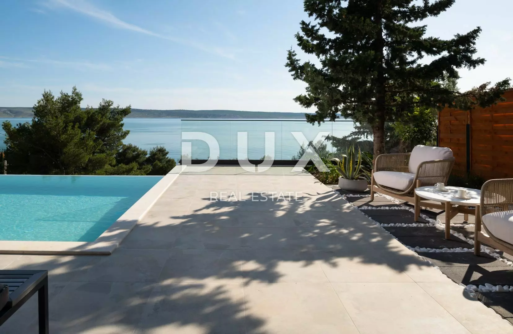 6-bedroom Villa In Starigrad, Croatia (250 M²)