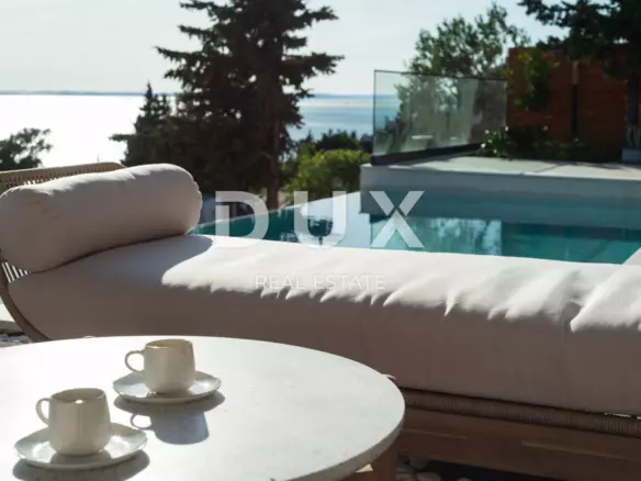 6-bedroom Villa In Starigrad, Croatia (250 M²)