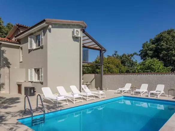 4-bedroom Villa In Brtonigla, Croatia (165 M²)