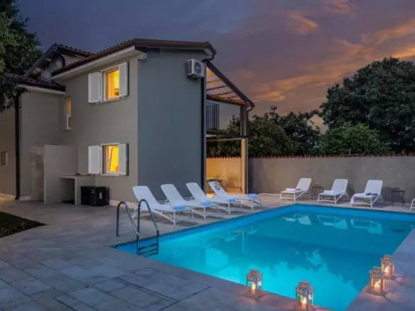 4-bedroom Villa In Brtonigla, Croatia (165 M²)