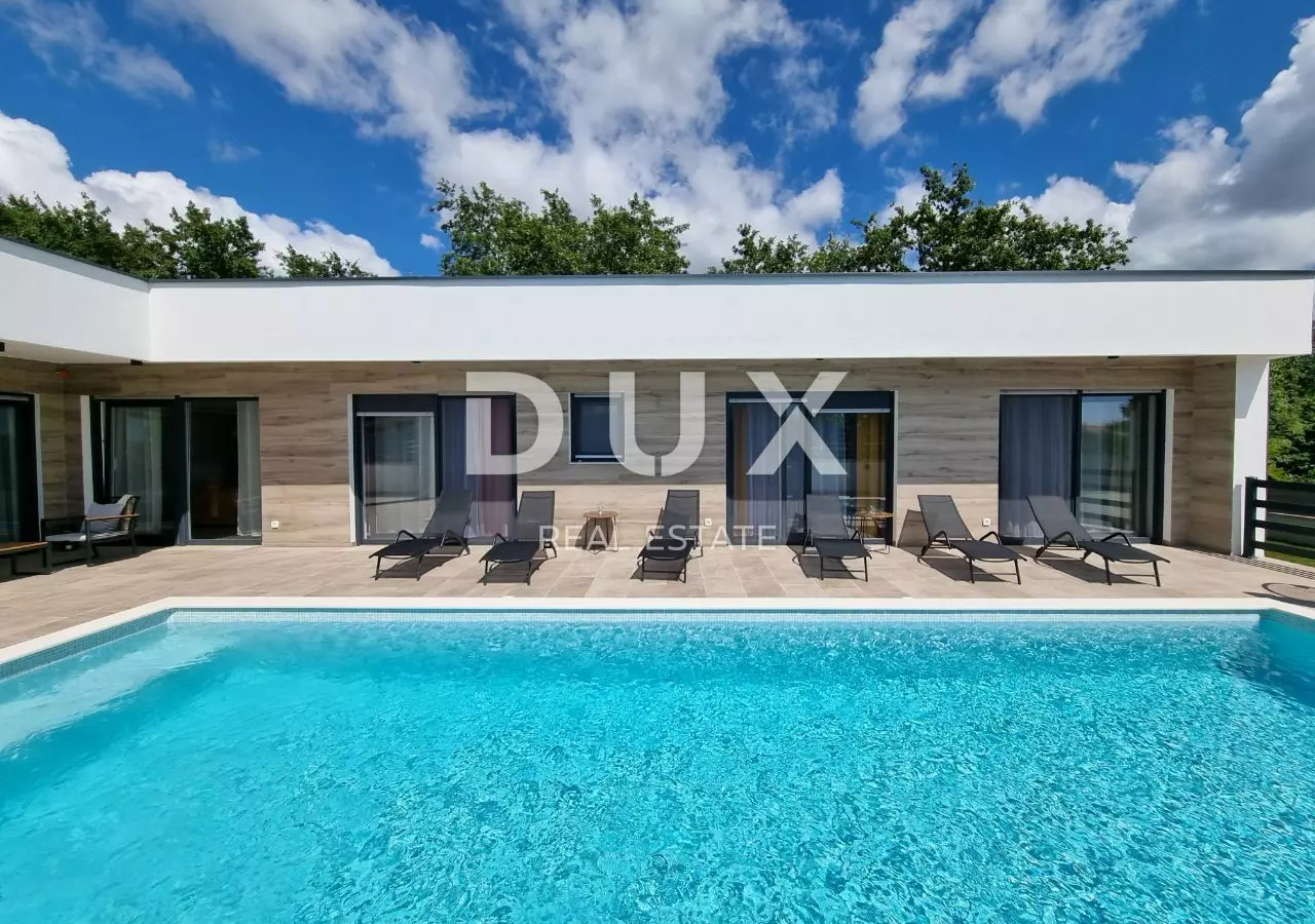 3-bedroom Villa In Svetvinčenat, Croatia (220 M²)