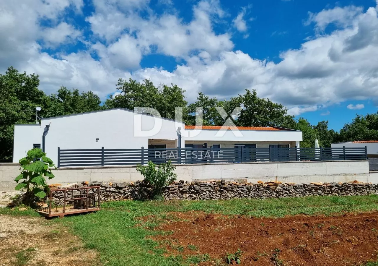 3-bedroom Villa In Svetvinčenat, Croatia (220 M²)