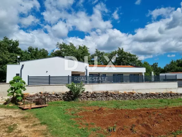 3-bedroom Villa In Svetvinčenat, Croatia (220 M²)