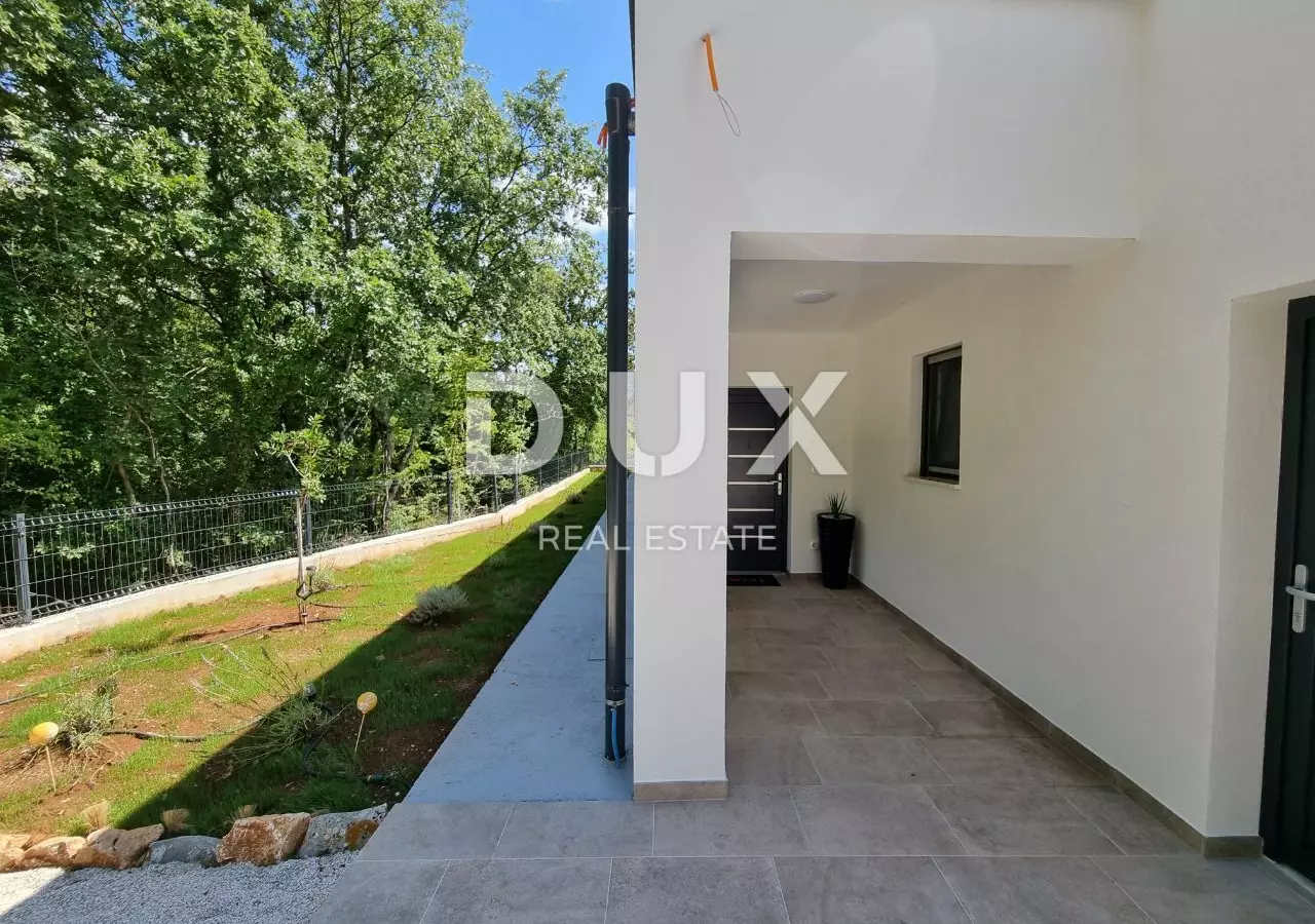 3-bedroom Villa In Svetvinčenat, Croatia (220 M²)