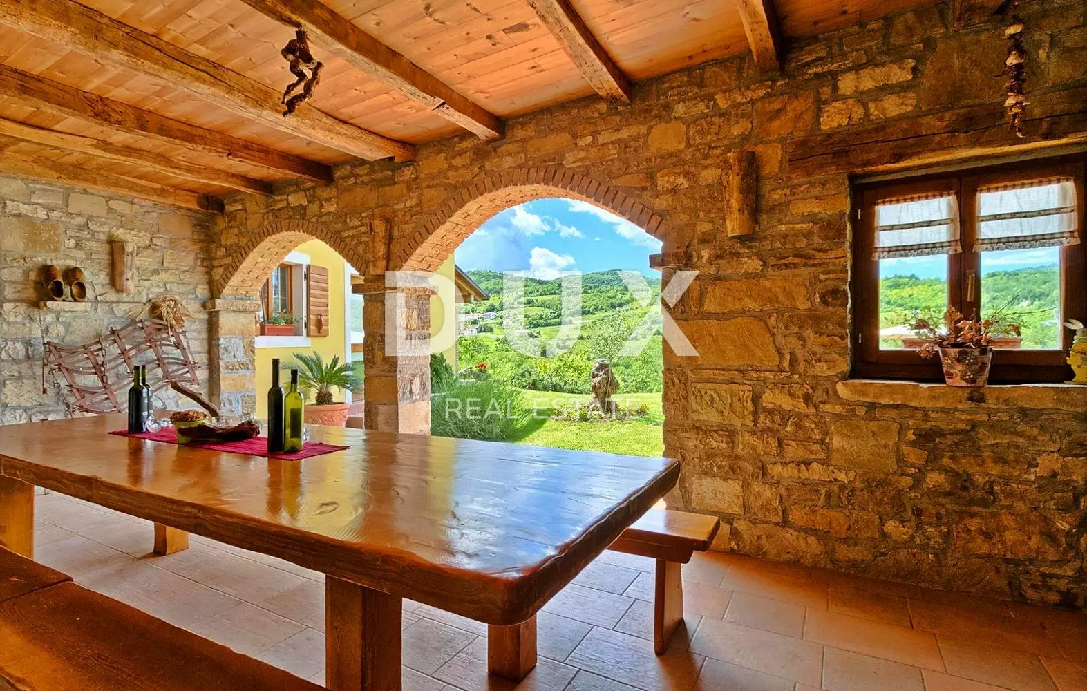 1700267128_croatia-istria-property-for-sale-4-00be54 4-bedroom Detached House In Motovun, Croatia (300 M²)