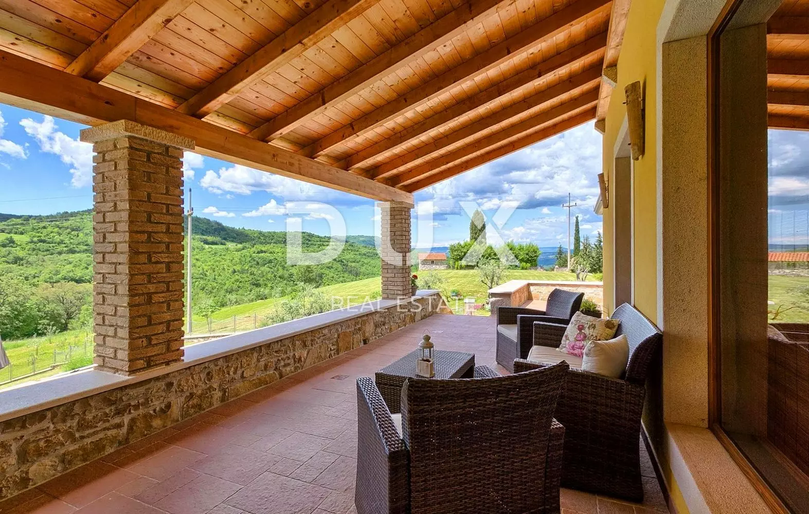 1700267137_kroatien-istrien-immobilien-zum-verkauf-31-3033f7 4-bedroom Detached House In Motovun, Croatia (300 M²)
