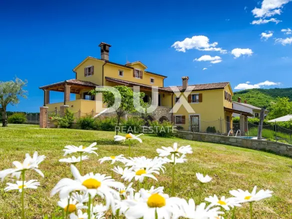 4-bedroom Detached House In Motovun, Croatia (300 M²)