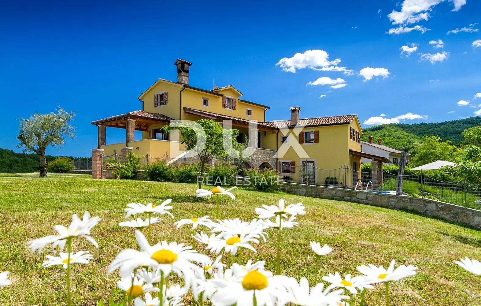 1700267193_croatia-istria-real-estate-for-sale-66-d8c8fa 4-bedroom Detached House In Motovun, Croatia (300 M²)