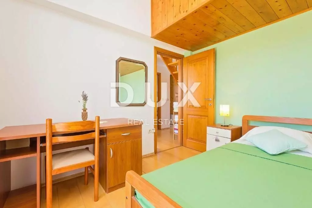 7-bedroom Villa In Višnjan, Croatia (317 M²)