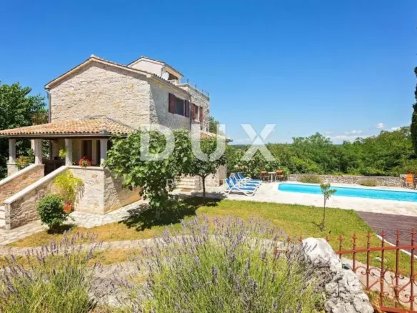 7-bedroom Villa In Višnjan, Croatia (317 M²)