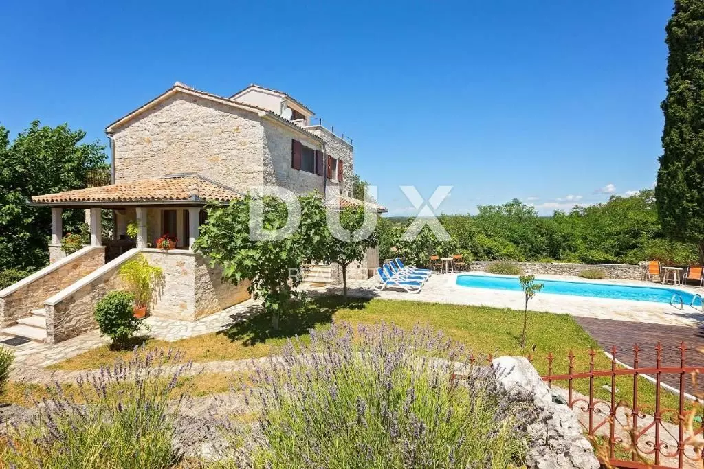 7-bedroom Villa In Višnjan, Croatia (317 M²)