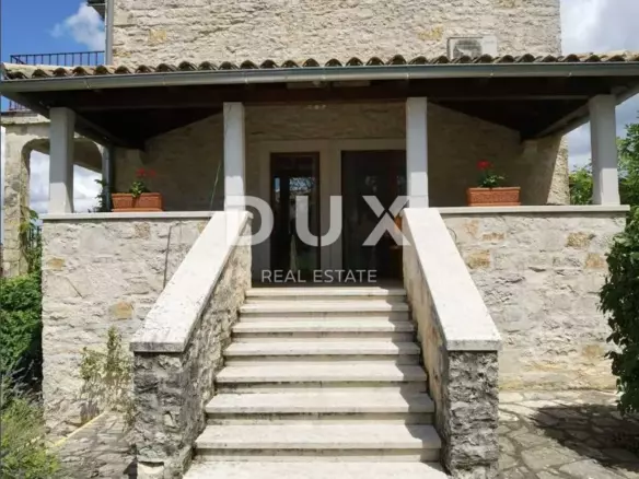 7-bedroom Villa In Višnjan, Croatia (317 M²)