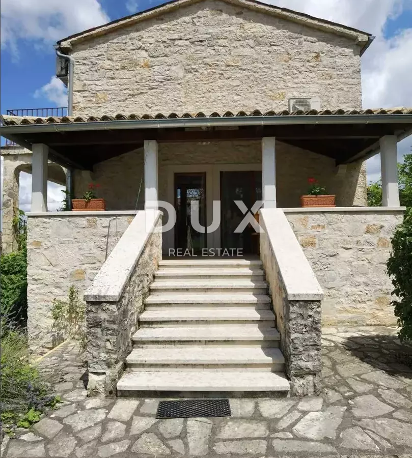 7-bedroom Villa In Višnjan, Croatia (317 M²)