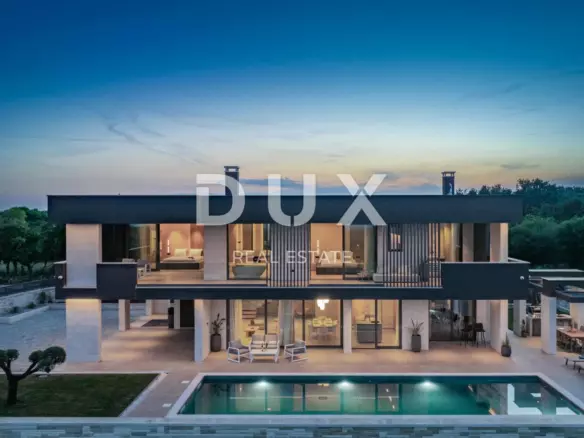 3-bedroom Villa In Krnica, Croatia (292 M²)