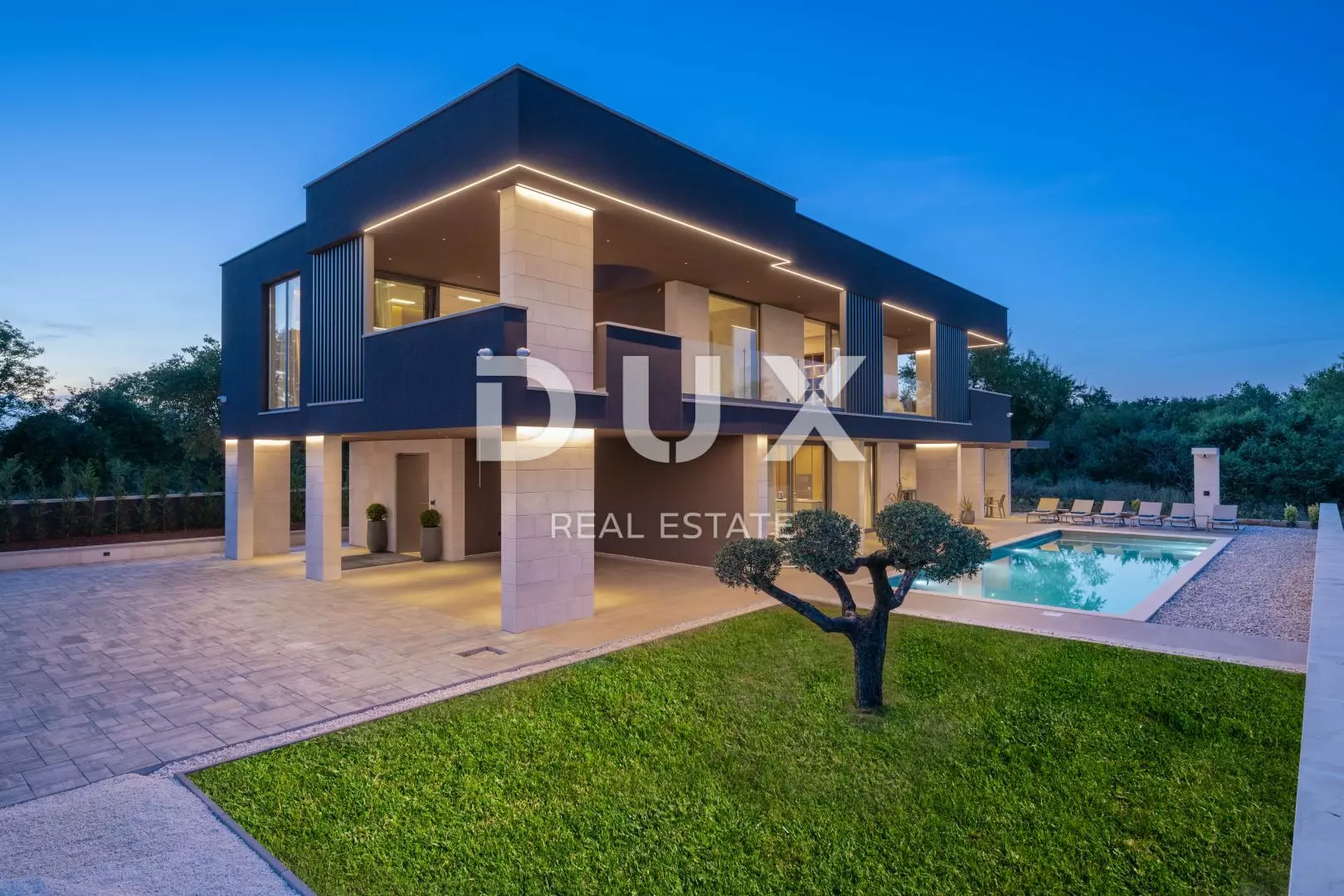 3-bedroom Villa In Krnica, Croatia (292 M²)