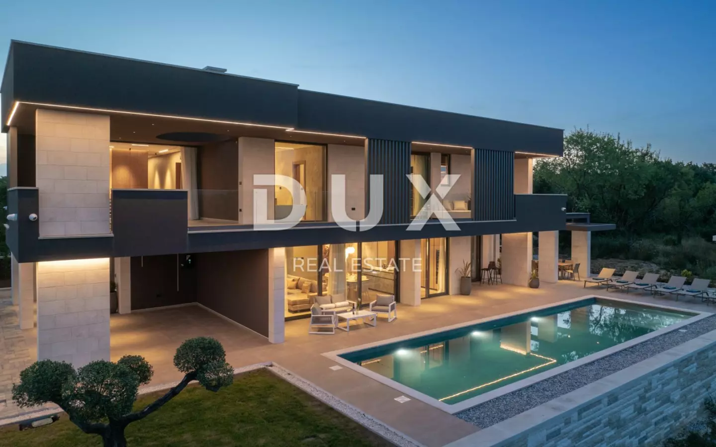 3-bedroom Villa In Krnica, Croatia (292 M²)