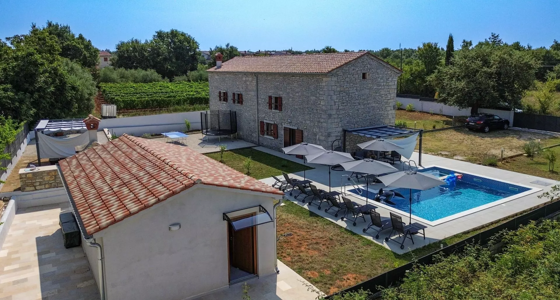 4-bedroom Villa In Svetvinčenat, Croatia (220 M²)