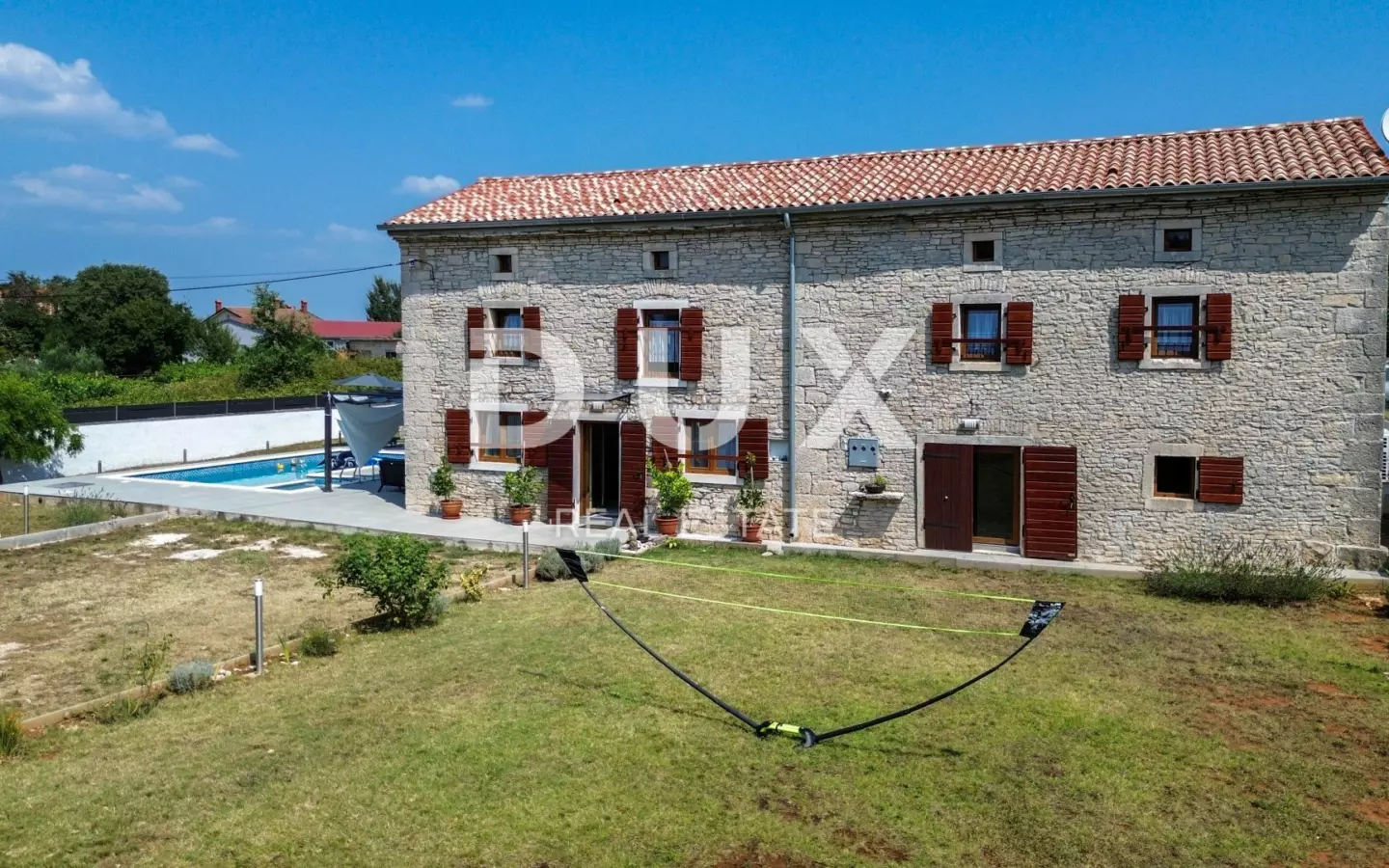 4-bedroom Villa In Svetvinčenat, Croatia (220 M²)