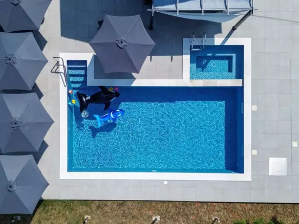 4-bedroom Villa In Svetvinčenat, Croatia (220 M²)