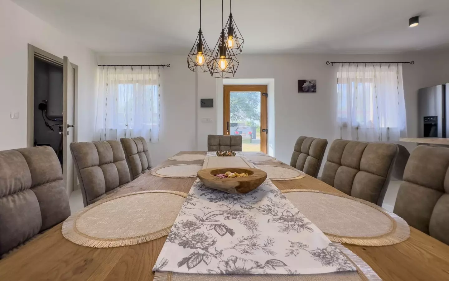 4-bedroom Villa In Svetvinčenat, Croatia (220 M²)