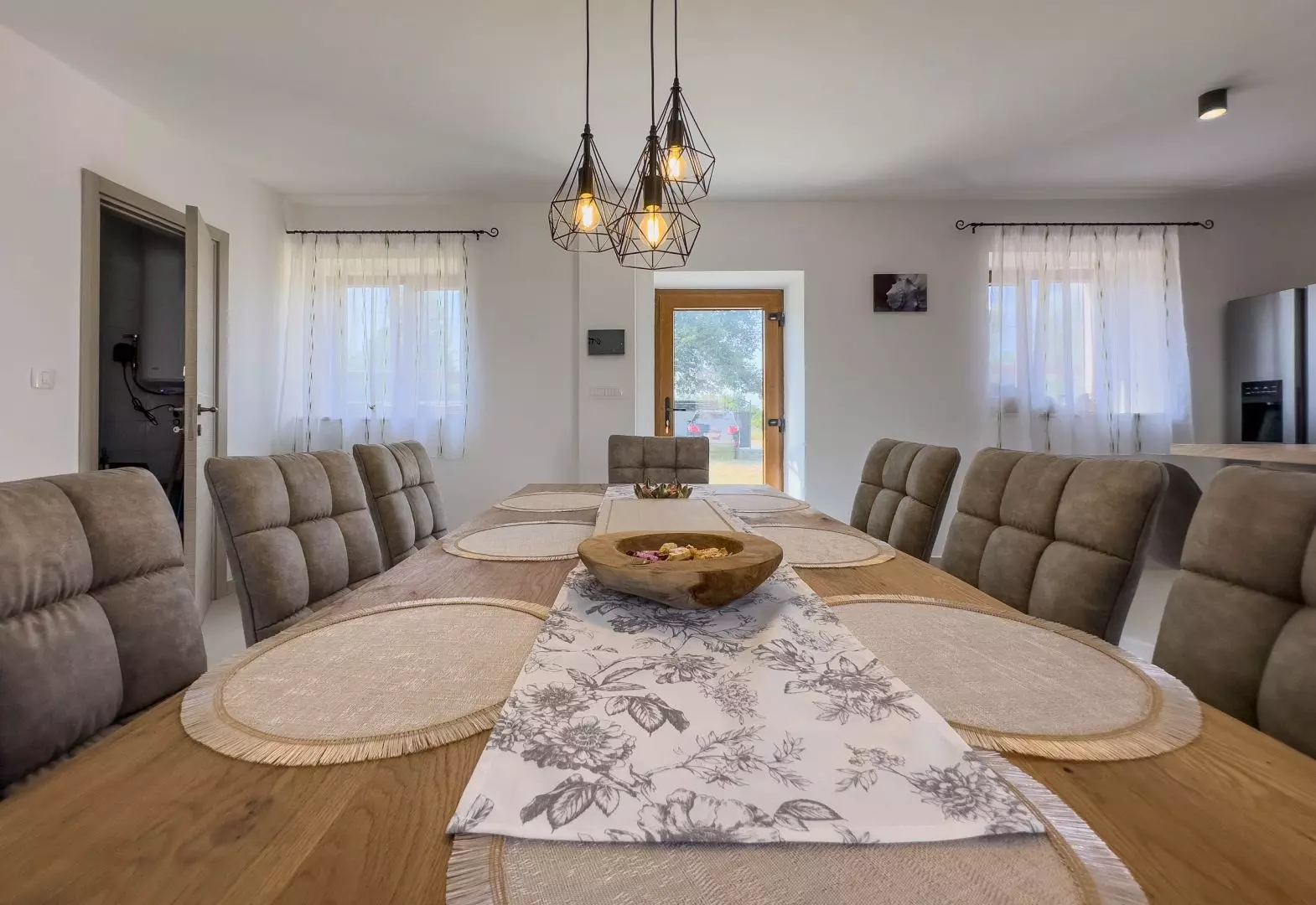 4-bedroom Villa In Svetvinčenat, Croatia (220 M²)
