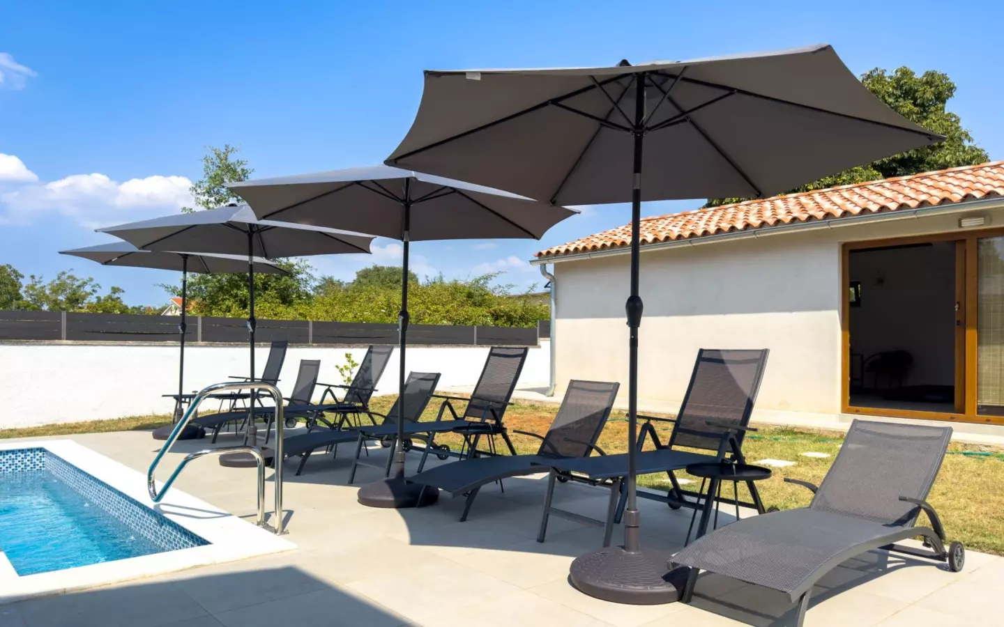 4-bedroom Villa In Svetvinčenat, Croatia (220 M²)