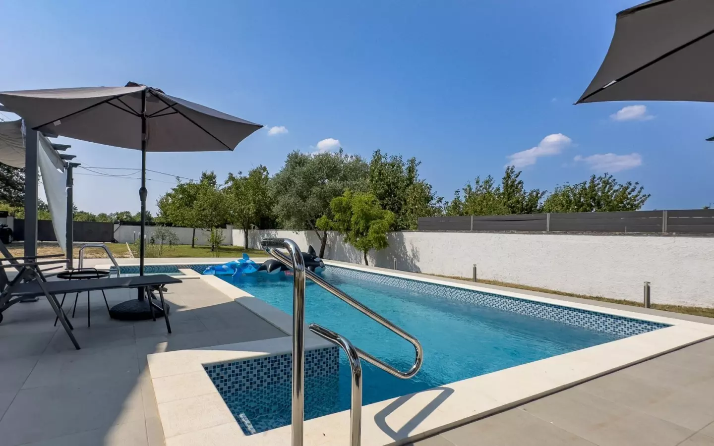 4-bedroom Villa In Svetvinčenat, Croatia (220 M²)