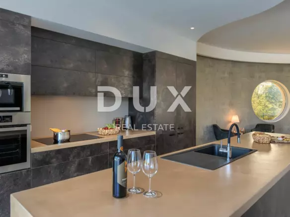 5-bedroom Detached House In Juršići, Croatia (487 M²)