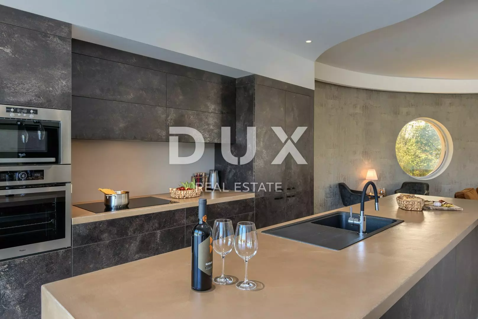 5-bedroom Detached House In Juršići, Croatia (487 M²)