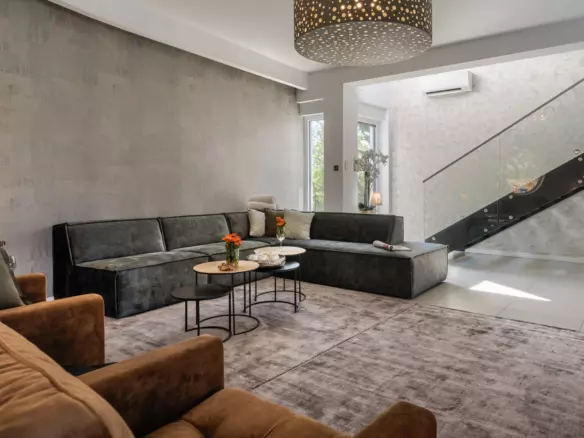 5-bedroom Detached House In Juršići, Croatia (487 M²)