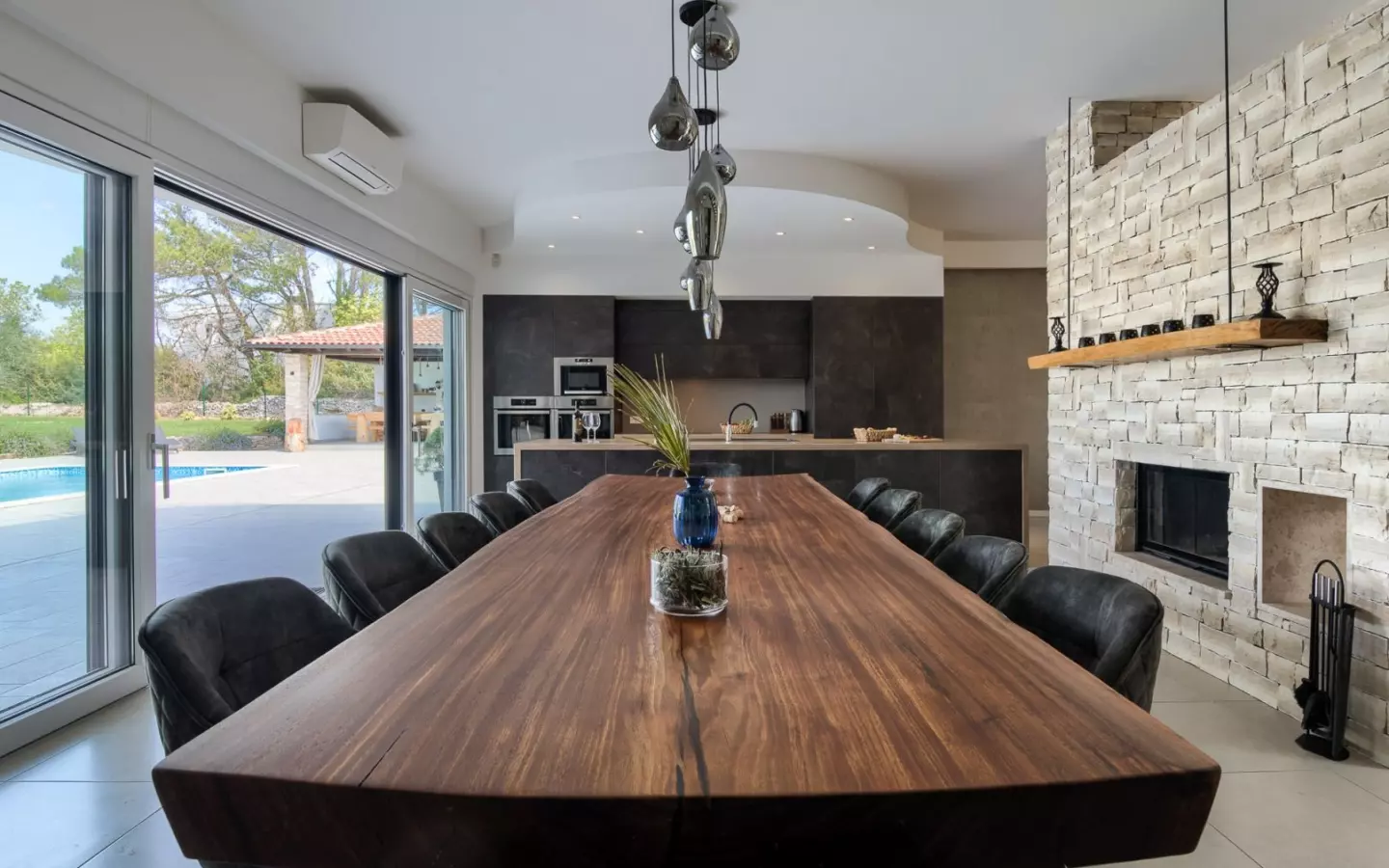 5-bedroom Detached House In Juršići, Croatia (487 M²)