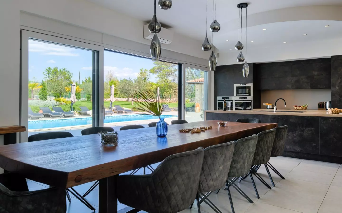 5-bedroom Detached House In Juršići, Croatia (487 M²)