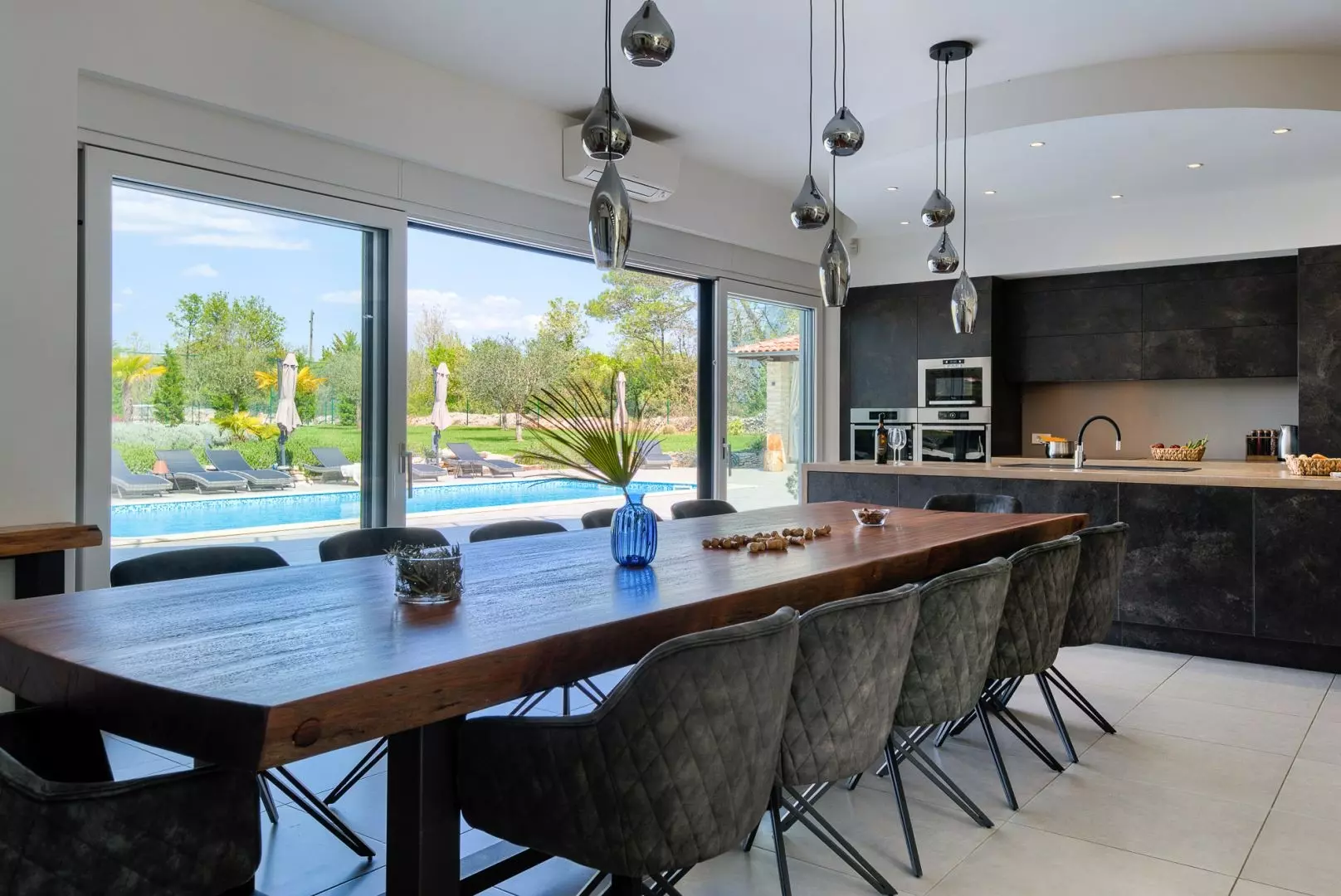 5-bedroom Detached House In Juršići, Croatia (487 M²)