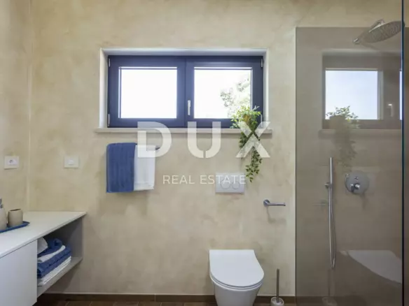 3-bedroom Detached House In Svetvinčenat, Croatia (208 M²)
