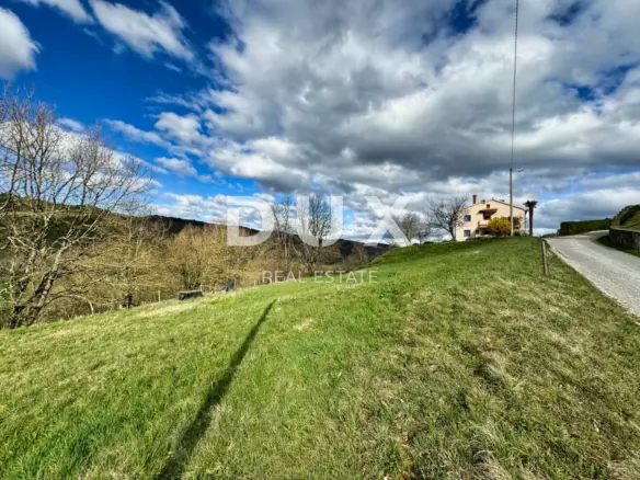 Land In Cerovlje, Croatia (1.297 M²)