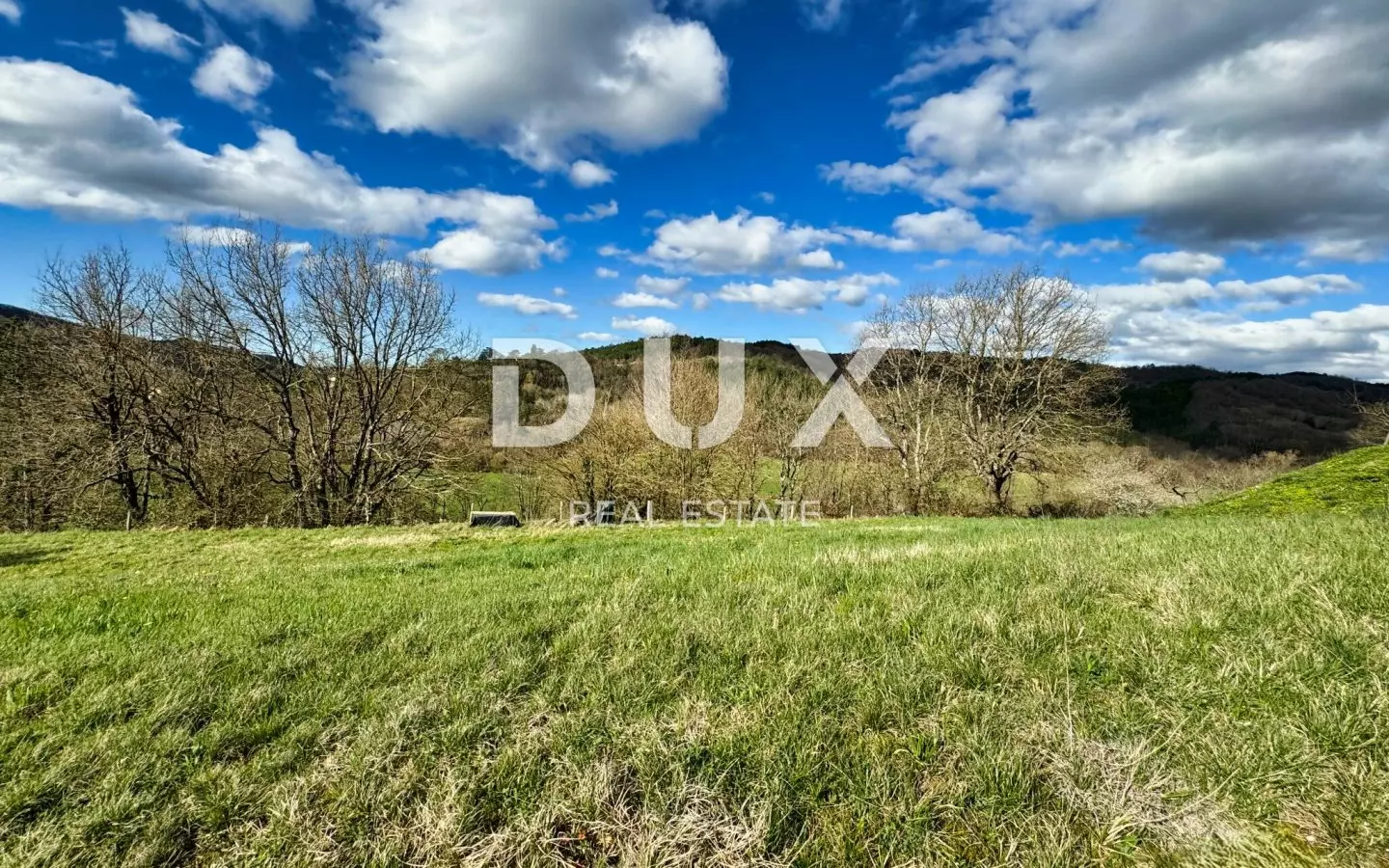 Land In Cerovlje, Croatia (1.297 M²)