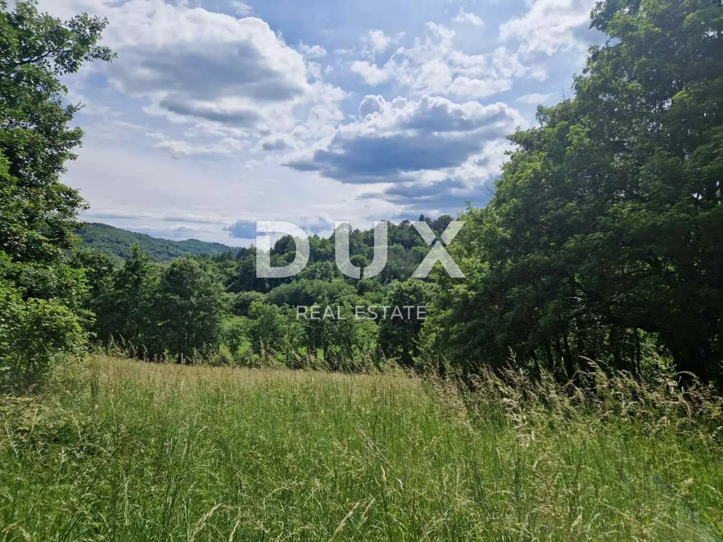 Land In Cerovlje, Croatia (1.297 M²)