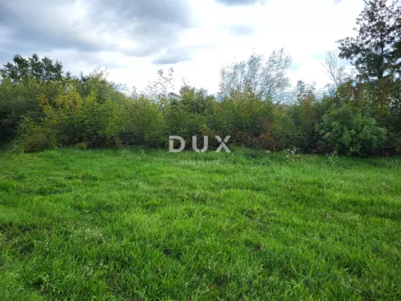 Land In Svetvinčenat, Croatia (897 M²)