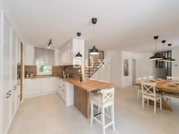 4-bedroom Detached House In Vižinada, Croatia (253 M²)