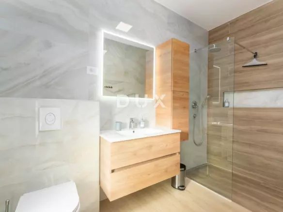 4-bedroom Villa In Poreč, Croatia (207 M²)