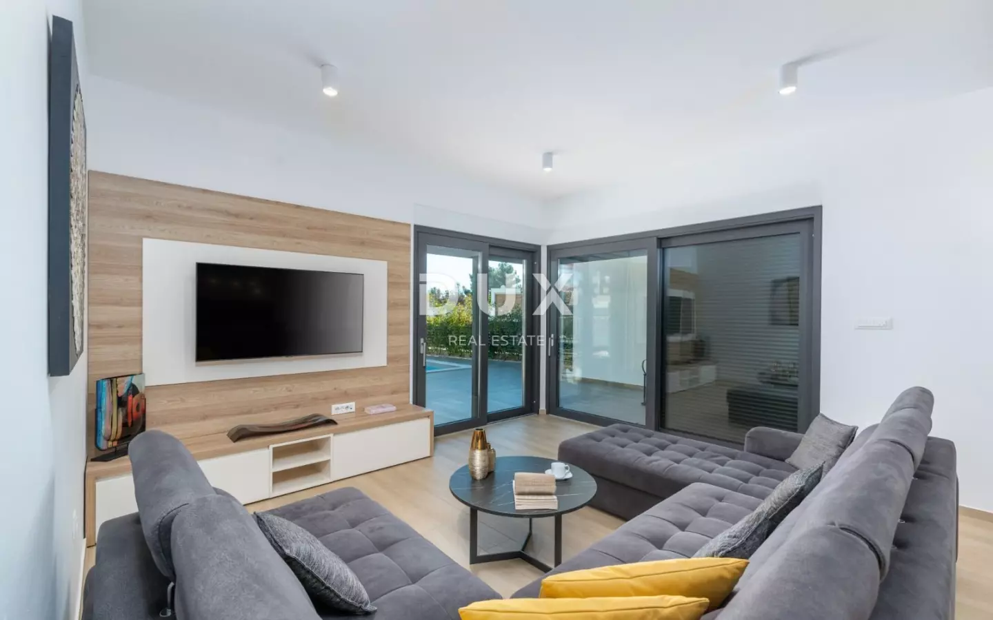4-bedroom Villa In Poreč, Croatia (207 M²)
