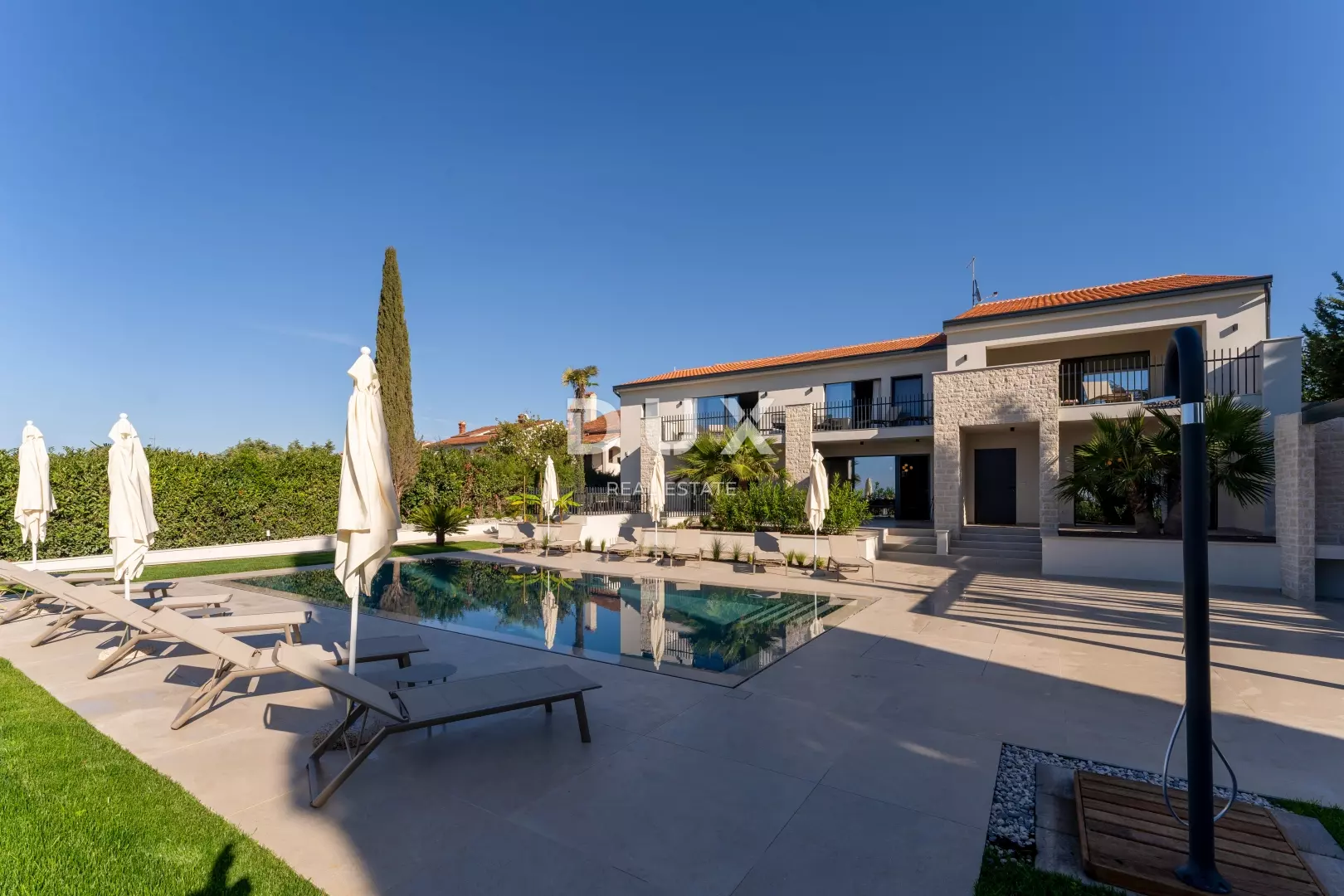 9-bedroom Villa In Poreč, Croatia (683 M²)