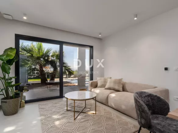 9-bedroom Villa In Poreč, Croatia (683 M²)