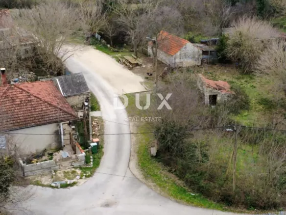 Land In Zemunik Donji, Croatia (2.432 M²)