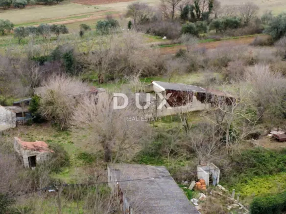 Land In Zemunik Donji, Croatia (2.432 M²)