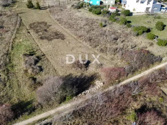 Land In Crno, Croatia (900 M²)