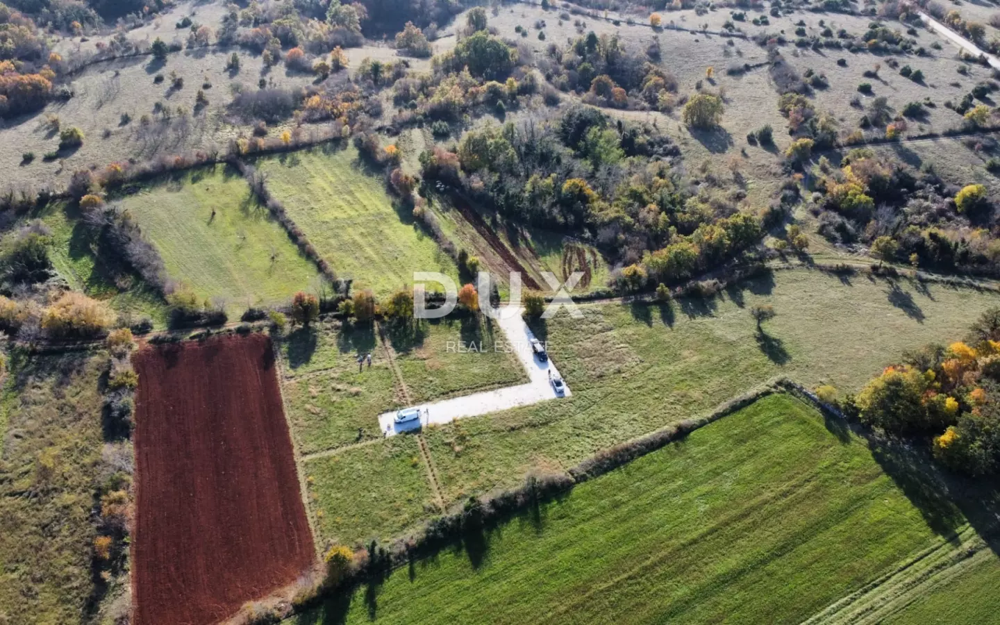 Land In Cere, Croatia (665 M²)