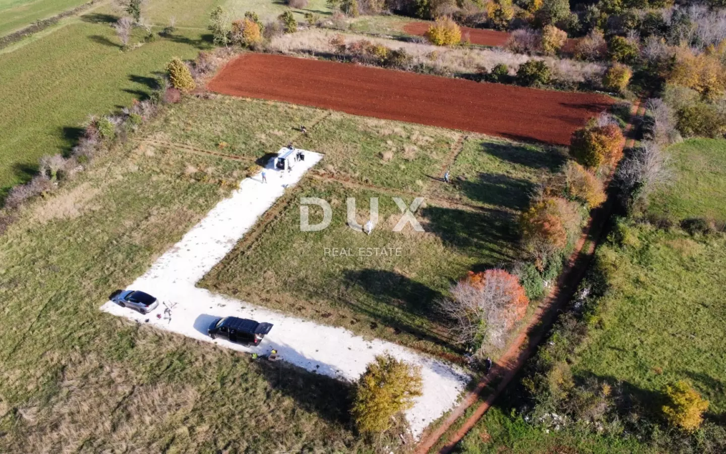 Land In Cere, Croatia (665 M²)